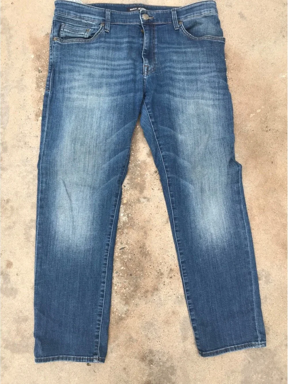 Mavi Jeans Zach Straight Leg Jeans Mens Blue Medium Wash Denim Pants Zip Fly